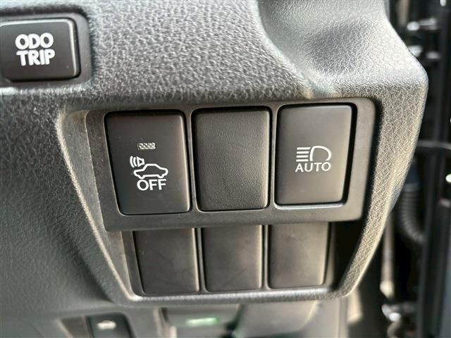 TOYOTA LEXUS IS300h 2016