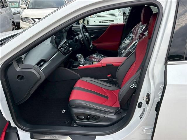 TOYOTA LEXUS ES300h 2023