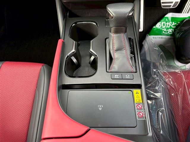 TOYOTA LEXUS ES300h 2023