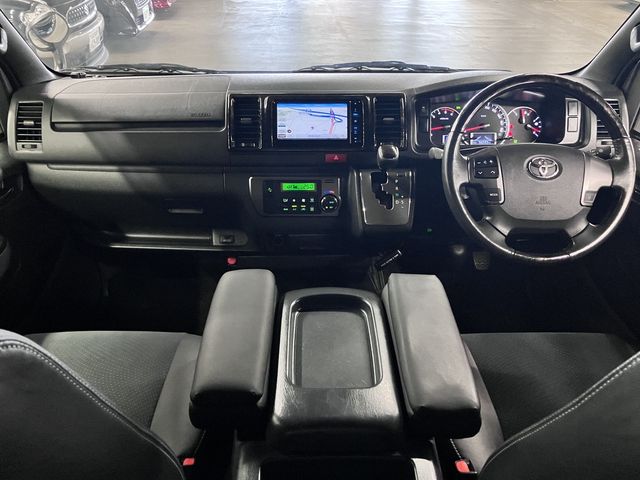 TOYOTA HIACE van 2WD 2020