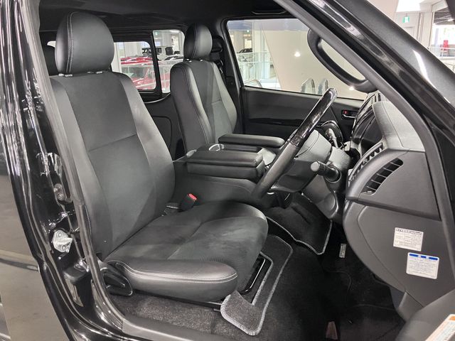 TOYOTA HIACE van 2WD 2020