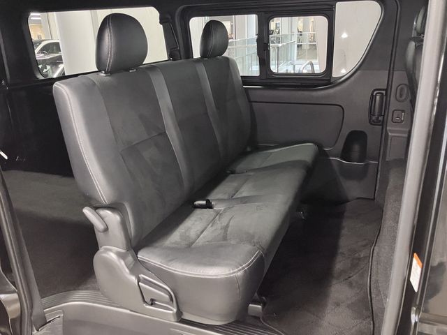 TOYOTA HIACE van 2WD 2020