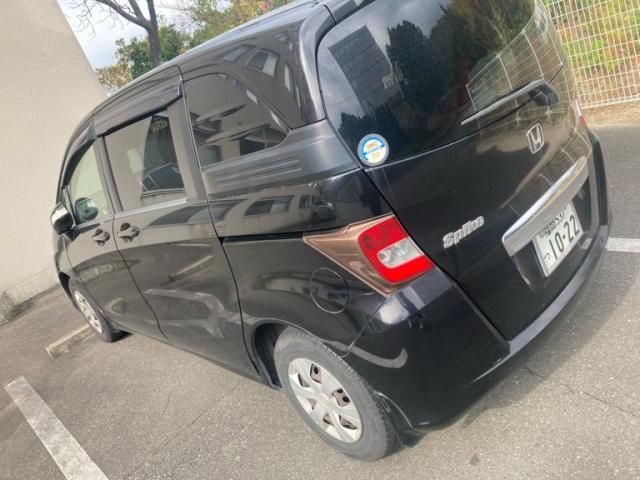 HONDA FREED Spike 2013