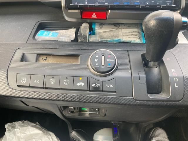 HONDA FREED Spike 2013