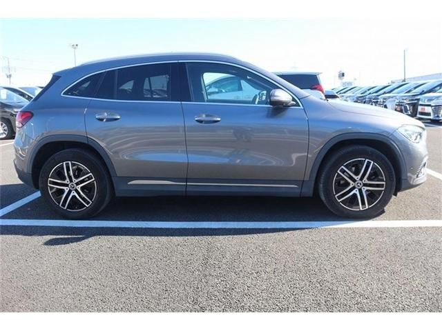 MERCEDES BENZ MERCEDES BENZ GLA class 2020