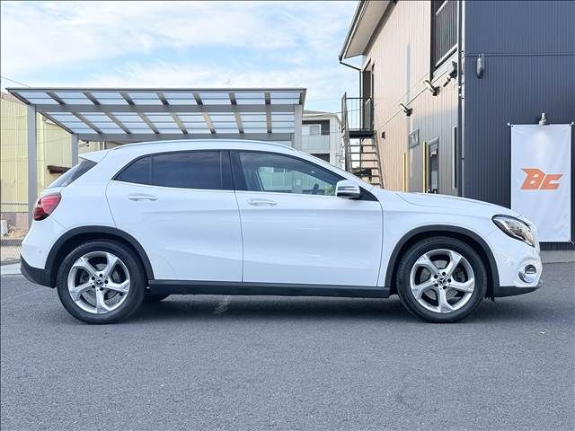 MERCEDES BENZ MERCEDES BENZ GLA class 2019