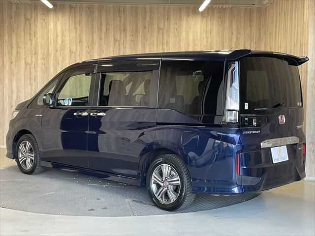 HONDA STEPWAGON SPADA HYBRID 2017