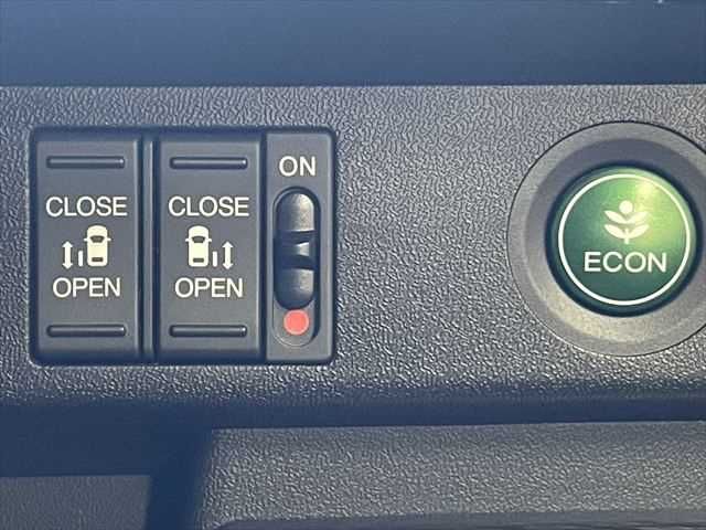 HONDA STEPWAGON SPADA HYBRID 2017