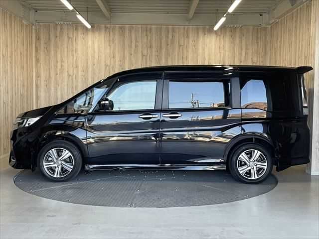HONDA STEPWAGON SPADA HYBRID 2017