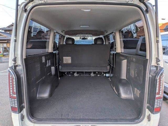 TOYOTA HIACE van 4WD 2016