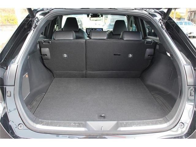 TOYOTA HARRIER HYBRID 2021