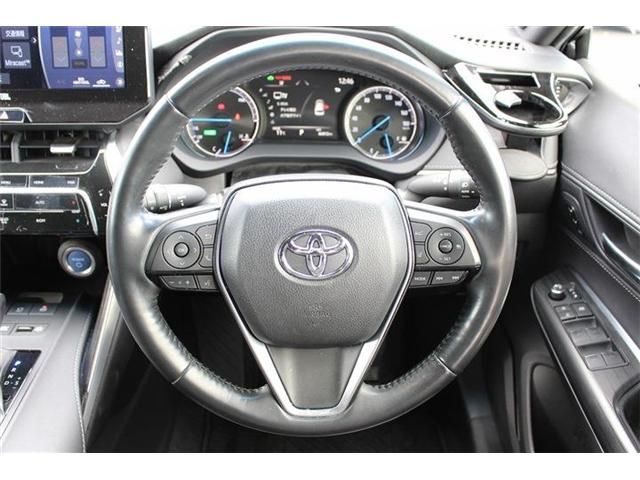 TOYOTA HARRIER HYBRID 2021