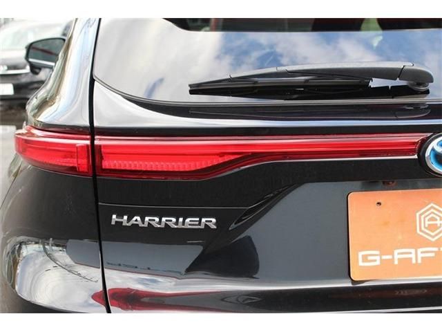 TOYOTA HARRIER HYBRID 2021