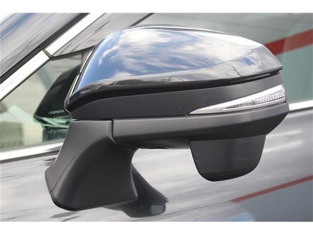 TOYOTA HARRIER HYBRID 2021