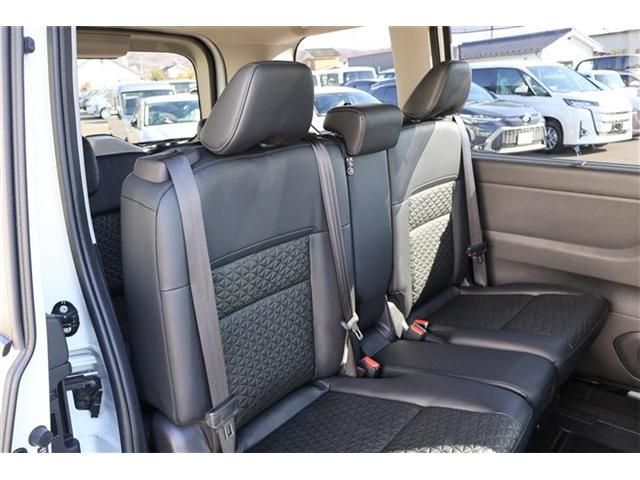 NISSAN SERENA  WG 4WD 2023