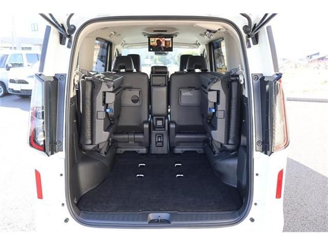 NISSAN SERENA  WG 4WD 2023