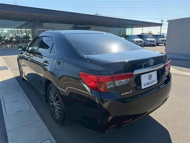 TOYOTA MARK X 2016
