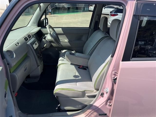 TOYOTA PIXIS SPACE 2016