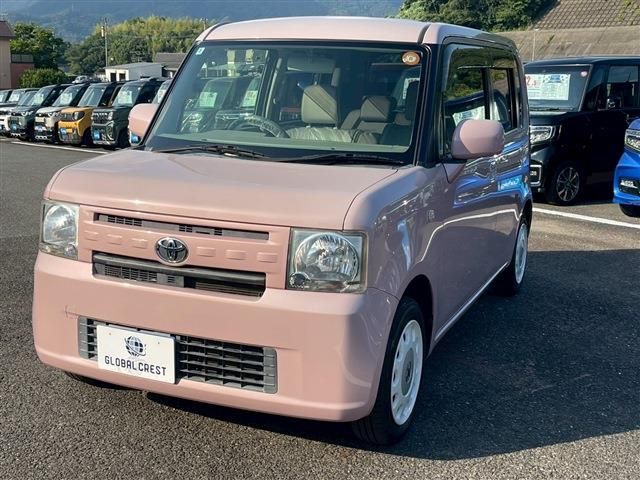 TOYOTA PIXIS SPACE 2016