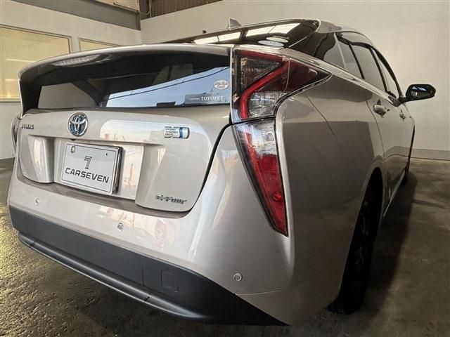 TOYOTA PRIUS 4WD 2016