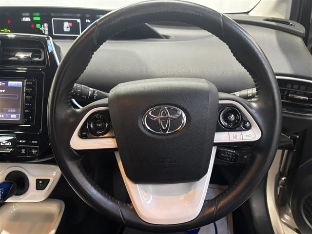 TOYOTA PRIUS 4WD 2016