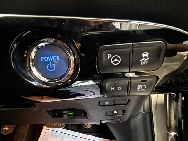 TOYOTA PRIUS 4WD 2016