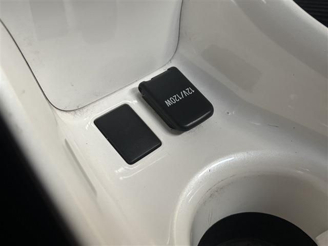 TOYOTA PRIUS 4WD 2016