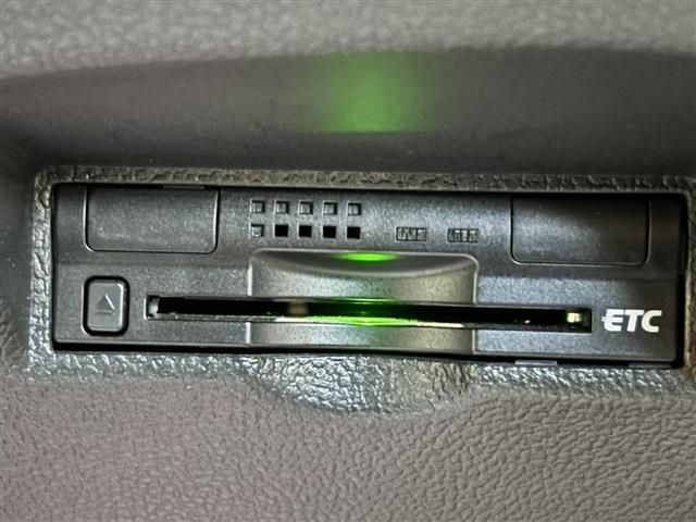 TOYOTA PRIUS 4WD 2016