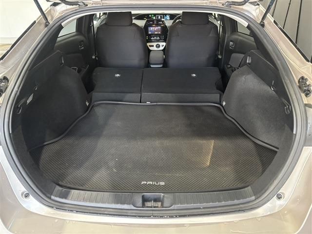 TOYOTA PRIUS 4WD 2016