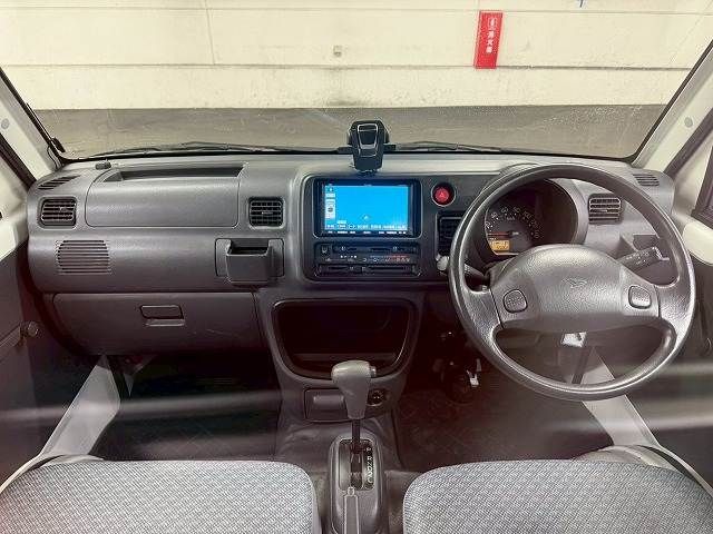 DAIHATSU HIJET truck 2013