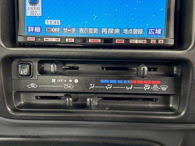 DAIHATSU HIJET truck 2013