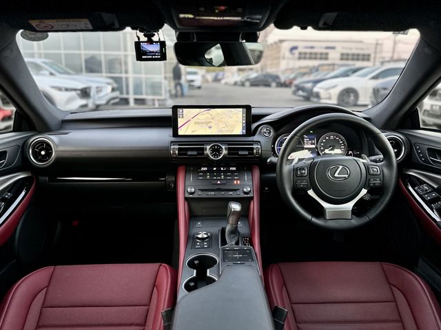 TOYOTA LEXUS RC300h 2023