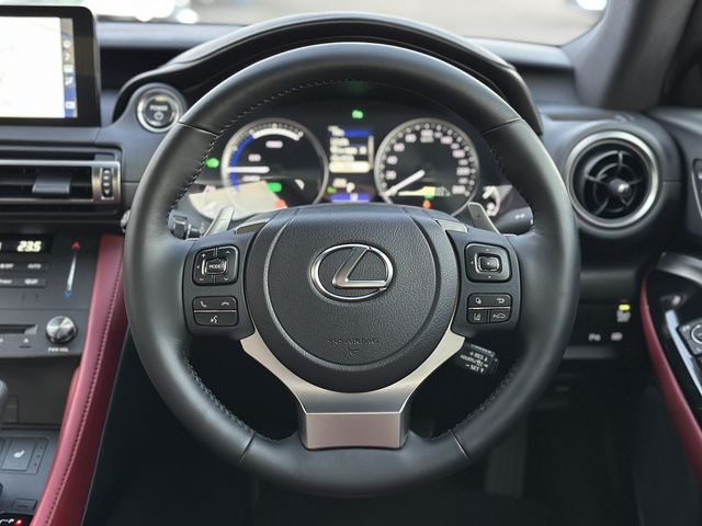 TOYOTA LEXUS RC300h 2023