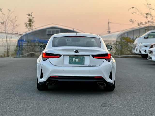 TOYOTA LEXUS RC300h 2023