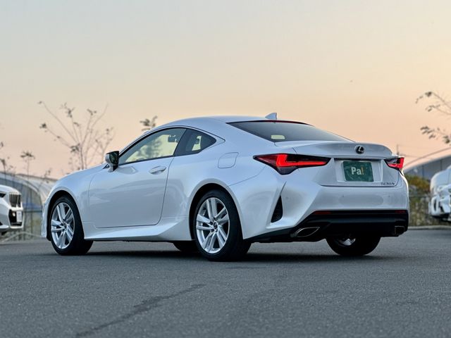 TOYOTA LEXUS RC300h 2023