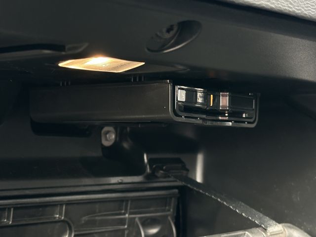 VOLVO VOLVO XC40 2025