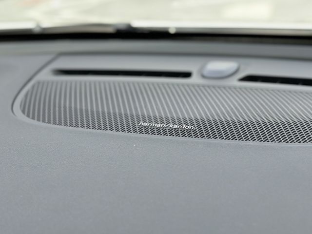 VOLVO VOLVO XC40 2025