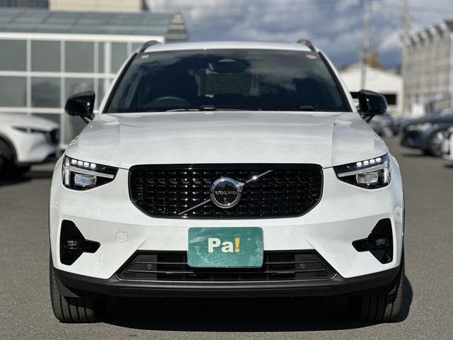VOLVO VOLVO XC40 2025