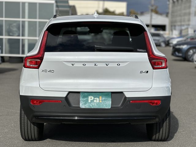 VOLVO VOLVO XC40 2025