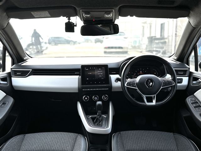 RENAULT RENAULT LUTECIA 2024