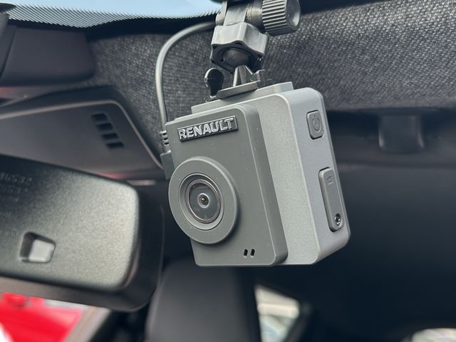 RENAULT RENAULT LUTECIA 2024