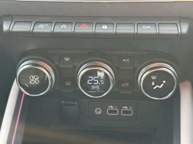 RENAULT RENAULT LUTECIA 2024