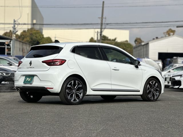 RENAULT RENAULT LUTECIA 2024