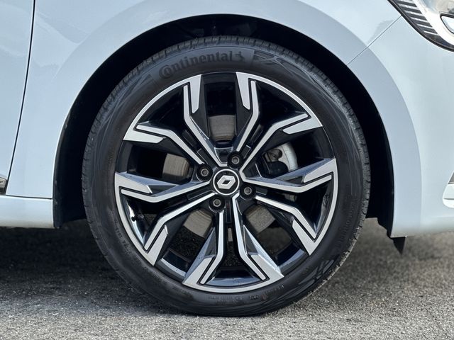 RENAULT RENAULT LUTECIA 2024