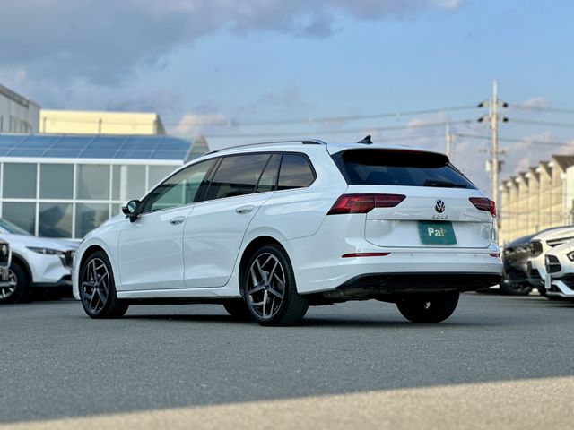 VOLKSWAGEN VOLKSWAGEN GOLF VARIANT 2024