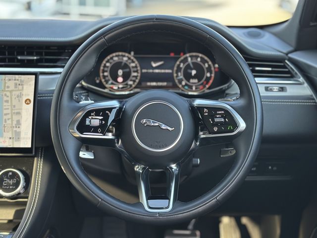 JAGUAR JAGUAR F-PACE 2024