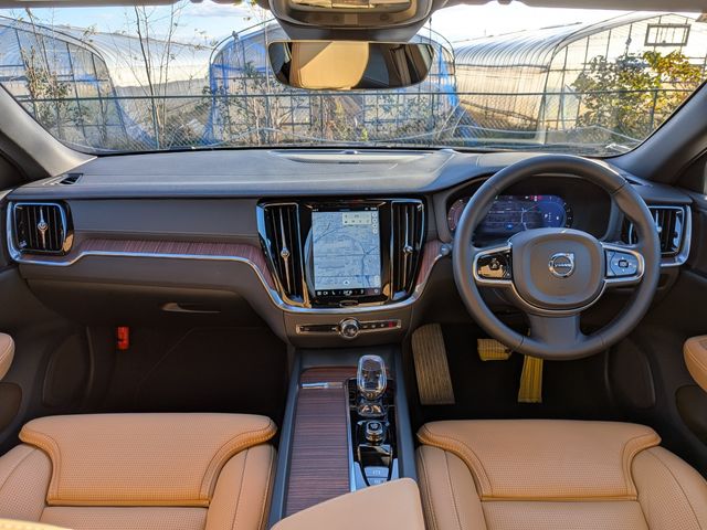 VOLVO VOLVO V60 CROSS COUNTRY 2024