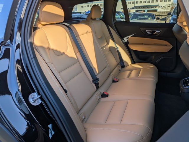 VOLVO VOLVO V60 CROSS COUNTRY 2024