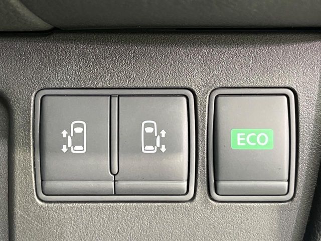 NISSAN SERENA  S-HYBRID 2014