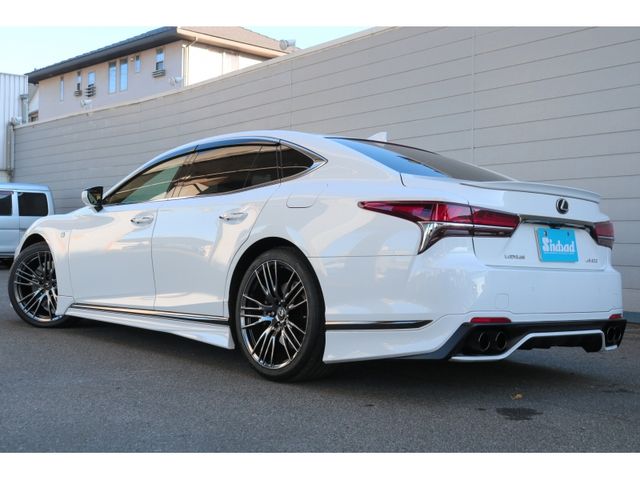 TOYOTA LEXUS LS500 2019